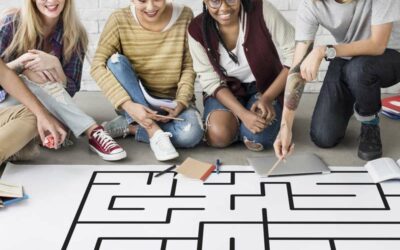 Naviguer dans le Labyrinthe : Les Défis de l’Orientation Scolaire pour les Jeunes d’Aujourd’hui